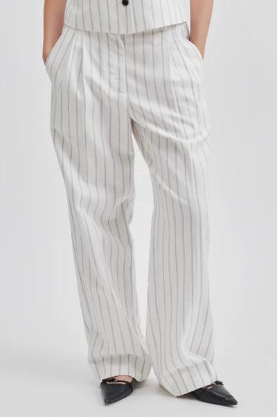 Second_Female_Esana_trousers_1